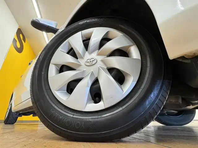 トヨタ ヴィッツ F セーフティーエディションⅢ 群馬県 2019(平31)年 3.9万km ホワイトパールクリスタルシャイン トヨタセーフティーセンス/・衝突軽減ブレーキ/・クリアランスソナー/・オートライト/・オートマチックハイビーム/・レーンキープアシスト/・横滑り防止/純正7インチワイドナビ/・AM/FM/ワンセグTV/CD/・Bluetooth/SD/ AUX/バックカメラ/LEDヘッドライト/フォグランプ/純正ETC/純正ドライブレコーダー/純正フロアマット/純正ドアバイザー/スマートキー/プッシュスタート