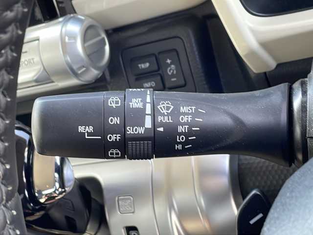 スズキ クロスビー HYBRID MZ 新潟県 2018(平30)年 8.2万km ミネラルグレーM 4WD/純正8インチナビ(AVIC-CLS900ZS2)/(AM/FM/CD/DVD/SD/Bluetooth)/フルセグTV/デュアルセンサーブレーキサポート/クルーズコントロール/バックカメラ/コーナーセンサー/ビルトインETC/パドルシフト/D/N席シートヒーター/純正アルミホイール/純正フロアマット/LEDヘッドライト/プッシュスタート/スマートキー/スペアキー×1/保証書