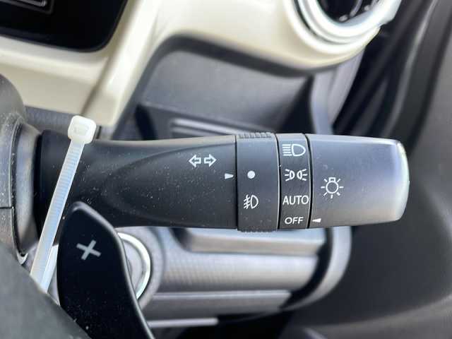 スズキ クロスビー HYBRID MZ 新潟県 2018(平30)年 8.2万km ミネラルグレーM 4WD/純正8インチナビ(AVIC-CLS900ZS2)/(AM/FM/CD/DVD/SD/Bluetooth)/フルセグTV/デュアルセンサーブレーキサポート/クルーズコントロール/バックカメラ/コーナーセンサー/ビルトインETC/パドルシフト/D/N席シートヒーター/純正アルミホイール/純正フロアマット/LEDヘッドライト/プッシュスタート/スマートキー/スペアキー×1/保証書