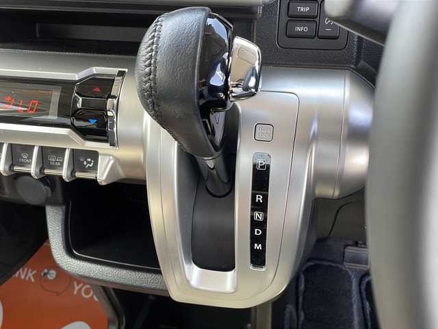 スズキ クロスビー HYBRID MZ 新潟県 2018(平30)年 8.2万km ミネラルグレーM 4WD/純正8インチナビ(AVIC-CLS900ZS2)/(AM/FM/CD/DVD/SD/Bluetooth)/フルセグTV/デュアルセンサーブレーキサポート/クルーズコントロール/バックカメラ/コーナーセンサー/ビルトインETC/パドルシフト/D/N席シートヒーター/純正アルミホイール/純正フロアマット/LEDヘッドライト/プッシュスタート/スマートキー/スペアキー×1/保証書