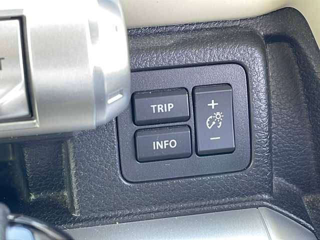 スズキ クロスビー HYBRID MZ 新潟県 2018(平30)年 8.2万km ミネラルグレーM 4WD/純正8インチナビ(AVIC-CLS900ZS2)/(AM/FM/CD/DVD/SD/Bluetooth)/フルセグTV/デュアルセンサーブレーキサポート/クルーズコントロール/バックカメラ/コーナーセンサー/ビルトインETC/パドルシフト/D/N席シートヒーター/純正アルミホイール/純正フロアマット/LEDヘッドライト/プッシュスタート/スマートキー/スペアキー×1/保証書