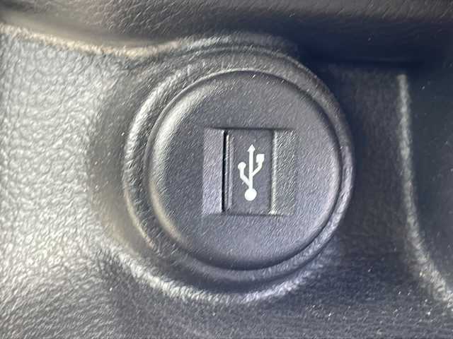 スズキ クロスビー HYBRID MZ 新潟県 2018(平30)年 8.2万km ミネラルグレーM 4WD/純正8インチナビ(AVIC-CLS900ZS2)/(AM/FM/CD/DVD/SD/Bluetooth)/フルセグTV/デュアルセンサーブレーキサポート/クルーズコントロール/バックカメラ/コーナーセンサー/ビルトインETC/パドルシフト/D/N席シートヒーター/純正アルミホイール/純正フロアマット/LEDヘッドライト/プッシュスタート/スマートキー/スペアキー×1/保証書