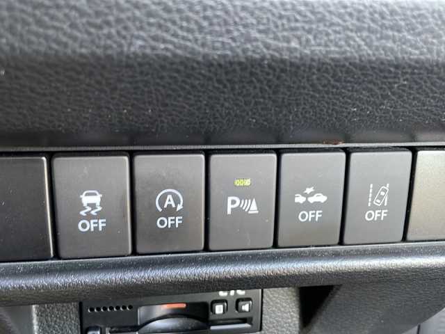 スズキ クロスビー HYBRID MZ 新潟県 2018(平30)年 8.2万km ミネラルグレーM 4WD/純正8インチナビ(AVIC-CLS900ZS2)/(AM/FM/CD/DVD/SD/Bluetooth)/フルセグTV/デュアルセンサーブレーキサポート/クルーズコントロール/バックカメラ/コーナーセンサー/ビルトインETC/パドルシフト/D/N席シートヒーター/純正アルミホイール/純正フロアマット/LEDヘッドライト/プッシュスタート/スマートキー/スペアキー×1/保証書