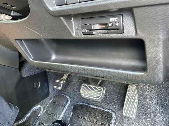 スズキ クロスビー HYBRID MZ 新潟県 2018(平30)年 8.2万km ミネラルグレーM 4WD/純正8インチナビ(AVIC-CLS900ZS2)/(AM/FM/CD/DVD/SD/Bluetooth)/フルセグTV/デュアルセンサーブレーキサポート/クルーズコントロール/バックカメラ/コーナーセンサー/ビルトインETC/パドルシフト/D/N席シートヒーター/純正アルミホイール/純正フロアマット/LEDヘッドライト/プッシュスタート/スマートキー/スペアキー×1/保証書