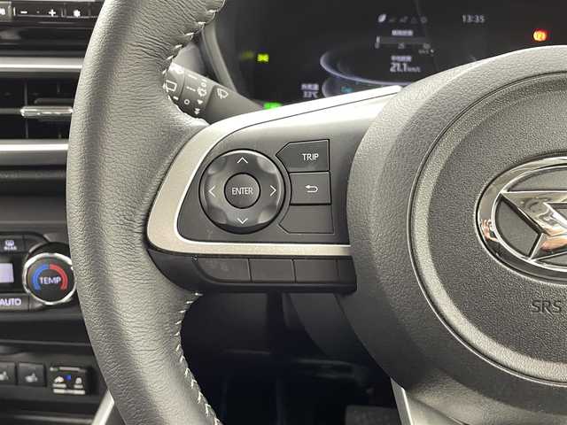 ダイハツ ロッキー プレミアム G HEV 熊本県 2021(令3)年 5.2万km ブラックマイカメタリック/シャイニングホワイトパール 禁煙車/アルパイン9インチナビ（ＣＤ・ＤＶＤ・フルセグ・ＢＴ・ＳＤ・ＨＤＭＩ・ＵＳＢ）/バックカメラ　/純正前後ドライブレコーダー　/ビルトインＥＴＣ２．０　/前後クリアランスソナー　/前席シートヒーター　/スマートアシスト/・衝突回避支援ブレーキ/・衝突警報機能/・車線逸脱抑制機能/・車線逸脱警報機能/・ふらつき警報機能/・路側逸脱警報機能/・ふらつき警報機能/・先行車発進お知らせ機能/・標識認識システム/・レーダークルーズコントロール/横滑り防止/100V充電/純正フロアマット/純正17インチAW/オートライト/オートマチックハイビーム/フォグランプ/スマートキー/プッシュスタート