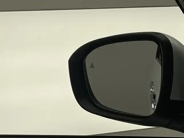 日産 セレナ e－パワー ハイウェイスター V 愛知県 2025(令7)年 0.1千km 白 登録済未使用車　純１２．３型ＤＡナビＴＶ　禁煙　純正１１型後席モニター　全方位カメラ　プロパイロット　ＢＳＭ　内蔵前後ドラレコ　デジタルインナーミラー　ＨＤＭＩ　ワイヤレス充電　衝突軽減　ハンドル支援　LEDオートライト　フォグ　コーナーセンサー/e-POWER　ハイウエイスターV　ヘッドランプ オートレベライザー+アダプティブLEDヘッドライトシステム+インテリジェント アラウンドビューモニター（移動物 検知機能付）+インテリジェント ルームミラー+アドバンスドドライブアシストディスプレイ（12.3インチカラーディスプレイ）+統合型インターフェースディスプレイ+ワイヤレス充電器+6スピーカー+NissanConnectナビゲーションシステム（地デジ内蔵）+車載通信ユニット（TCU［Telematics Control Unit］）+ETC2.0ユニット（ビルトインタイプ）+ドライブレコーダー（前後セット）+プロパイロット（ナビリンク機能付）+プロパイロット緊急停止支援システム（SOSコール機能付）+SOSコール（488/400円）後席専用モニターHDMI NissanConnectナビ付車用(125/400円)両側パワースライドドア