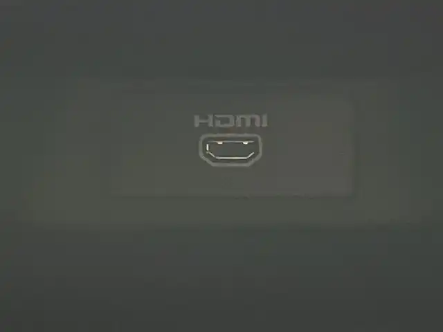 日産 セレナ e－パワー ハイウェイスター V 愛知県 2025(令7)年 0.1千km 白 登録済未使用車　純１２．３型ＤＡナビＴＶ　禁煙　純正１１型後席モニター　全方位カメラ　プロパイロット　ＢＳＭ　内蔵前後ドラレコ　デジタルインナーミラー　ＨＤＭＩ　ワイヤレス充電　衝突軽減　ハンドル支援　LEDオートライト　フォグ　コーナーセンサー/e-POWER　ハイウエイスターV　ヘッドランプ オートレベライザー+アダプティブLEDヘッドライトシステム+インテリジェント アラウンドビューモニター（移動物 検知機能付）+インテリジェント ルームミラー+アドバンスドドライブアシストディスプレイ（12.3インチカラーディスプレイ）+統合型インターフェースディスプレイ+ワイヤレス充電器+6スピーカー+NissanConnectナビゲーションシステム（地デジ内蔵）+車載通信ユニット（TCU［Telematics Control Unit］）+ETC2.0ユニット（ビルトインタイプ）+ドライブレコーダー（前後セット）+プロパイロット（ナビリンク機能付）+プロパイロット緊急停止支援システム（SOSコール機能付）+SOSコール（488/400円）後席専用モニターHDMI NissanConnectナビ付車用(125/400円)両側パワースライドドア