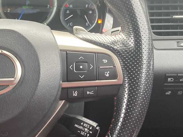 レクサス ＲＸ 200t Fスポーツ 佐賀県 2015(平27)年 9.6万km ホワイトノーヴァガラスフレーク サンルーフ/純正ナビ/パノラマミックビューモニター/プリクラッシュセーフティ/レーンディパーチャーアラート/オートハイビーム/アダプティブクルーズコントロール/クリアランスソナー/ブラインドスポットモニター/リアクロストラフィックアラート/ヘッドアップディスプレイ/電動パーキングブレーキ/オートブレーキホールド/赤革シート/シートヒーター/エアシート/メモリパワーシート/ステアリングヒーター/ステアリングリモコン/パワーバックドア/ドライブレコーダー/ビルトインETC2.0/プッシュスタート/スマートキー/3眼LEDヘッドライト/フォグライト/純正アルミホイール