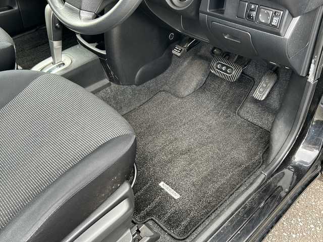 日産 ノート 15X 富山県 2010(平22)年 11.5万km スーパーブラック ETC/純正ナビ（HC510D-A）/Bluetooth/DVD/CD再生/デジタルTV/純正フロアマット/ドアバイザー/Wエアバッグ/保証書/取説/ナビ取説