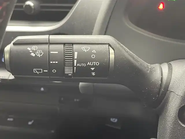 レクサス ＵＸ 250h Fスポーツ 群馬県 2019(平31)年 5.3万km ホワイトノーヴァガラスフレーク 禁煙車　純正ナビ　Bluetooth　フルセグ　バックカメラ　シートヒーター　衝突軽減システム　レクサスセーフティ　パワーバックドア　パワーシート　ドライブレコーダー　ETC　オートマチックハイビーム