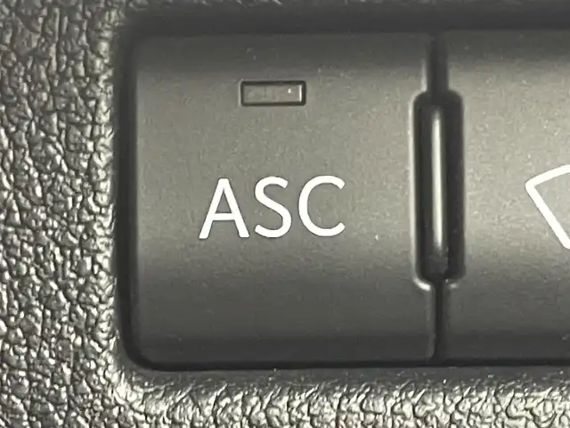 レクサス ＵＸ 250h Fスポーツ 群馬県 2019(平31)年 5.3万km ホワイトノーヴァガラスフレーク 禁煙車　純正ナビ　Bluetooth　フルセグ　バックカメラ　シートヒーター　衝突軽減システム　レクサスセーフティ　パワーバックドア　パワーシート　ドライブレコーダー　ETC　オートマチックハイビーム