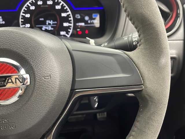 日産 ノート e－パワー ニスモ 大阪府 2017(平29)年 6.2万km スーパーブラック 純正ナビ/nismo専用シート/nismo16インチアルミホイール/nismoエアロ/e-power/アラウンドビューモニター/デジタルインナーミラー/エマージェンシーブレーキ/車線逸脱防止/LEDヘッドライト/保証書/点検記録簿