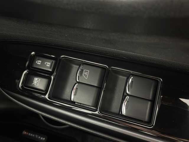 日産 ノート e－パワー ニスモ 大阪府 2017(平29)年 6.2万km スーパーブラック 純正ナビ/nismo専用シート/nismo16インチアルミホイール/nismoエアロ/e-power/アラウンドビューモニター/デジタルインナーミラー/エマージェンシーブレーキ/車線逸脱防止/LEDヘッドライト/保証書/点検記録簿