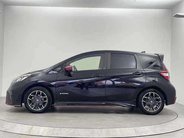 日産 ノート e－パワー ニスモ 大阪府 2017(平29)年 6.2万km スーパーブラック 純正ナビ/nismo専用シート/nismo16インチアルミホイール/nismoエアロ/e-power/アラウンドビューモニター/デジタルインナーミラー/エマージェンシーブレーキ/車線逸脱防止/LEDヘッドライト/保証書/点検記録簿