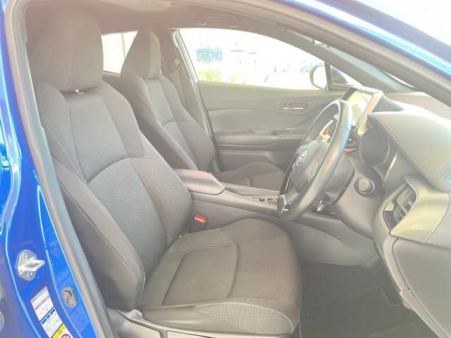 トヨタ Ｃ－ＨＲ S－T LEDパッケージ 埼玉県 2019(令1)年 3.3万km ネビュラブルーM トヨタセーフティーセンス /9インチメモリナビ/　　CD/DVD/BT/フルセグ/バックカメラ /レーダークルーズコントロール /LEDオートライト /純正17インチアルミホイール /ステアリングスイッチ /電子パーキング /ETC2.0 /禁煙