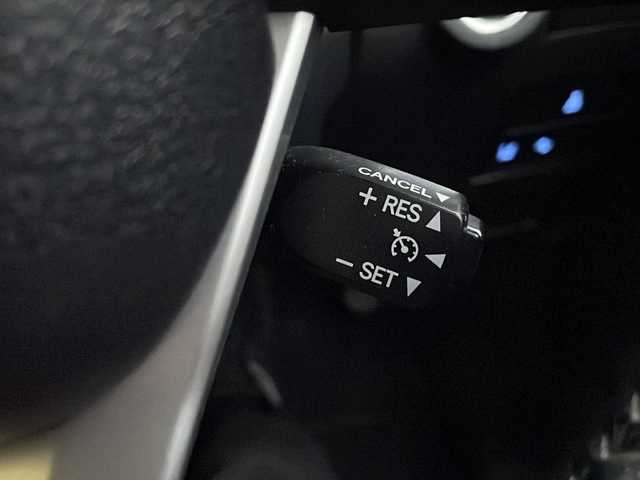 トヨタ ハイラックス Z 兵庫県 2018(平30)年 6万km ネビュラブルーM 純正ディーラーオプションナビ/・BT/・フルセグTV/プリクラッシュ/レーンアシスト/バックカメラ/ドラレコ/ダウンヒルアシストコントロール/センターデフロック/カーテンエアバック/純正フロアマット/ETC/４WD/LEDヘッドライト