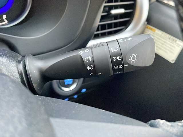 トヨタ ハイラックス Z 兵庫県 2018(平30)年 6万km ネビュラブルーM 純正ディーラーオプションナビ/・BT/・フルセグTV/プリクラッシュ/レーンアシスト/バックカメラ/ドラレコ/ダウンヒルアシストコントロール/センターデフロック/カーテンエアバック/純正フロアマット/ETC/４WD/LEDヘッドライト