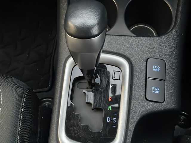 トヨタ ハイラックス Z 兵庫県 2018(平30)年 6万km ネビュラブルーM 純正ディーラーオプションナビ/・BT/・フルセグTV/プリクラッシュ/レーンアシスト/バックカメラ/ドラレコ/ダウンヒルアシストコントロール/センターデフロック/カーテンエアバック/純正フロアマット/ETC/４WD/LEDヘッドライト