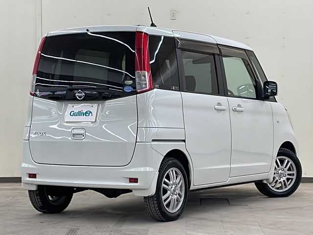 日産 ルークス X 道央・札幌 2012(平24)年 7.2万km パール /4WD//純正フルセグナビ/（CD/DVD/FM/AM/BT/USB/SD）//ミュージックサーバー//片側パワースライドドア//D席シートヒーター//ドアバイザー//純正14インチAW