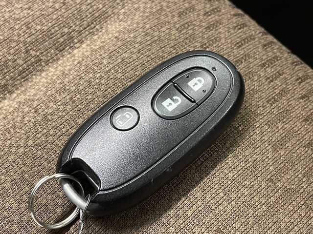 日産 ルークス X 道央・札幌 2012(平24)年 7.2万km パール /4WD//純正フルセグナビ/（CD/DVD/FM/AM/BT/USB/SD）//ミュージックサーバー//片側パワースライドドア//D席シートヒーター//ドアバイザー//純正14インチAW