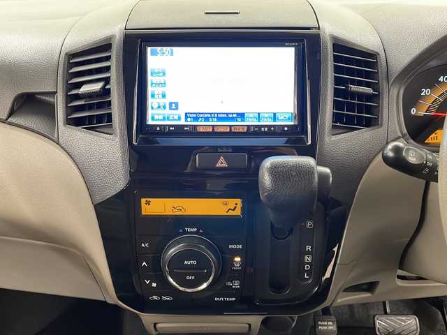 日産 ルークス X 道央・札幌 2012(平24)年 7.2万km パール /4WD//純正フルセグナビ/（CD/DVD/FM/AM/BT/USB/SD）//ミュージックサーバー//片側パワースライドドア//D席シートヒーター//ドアバイザー//純正14インチAW