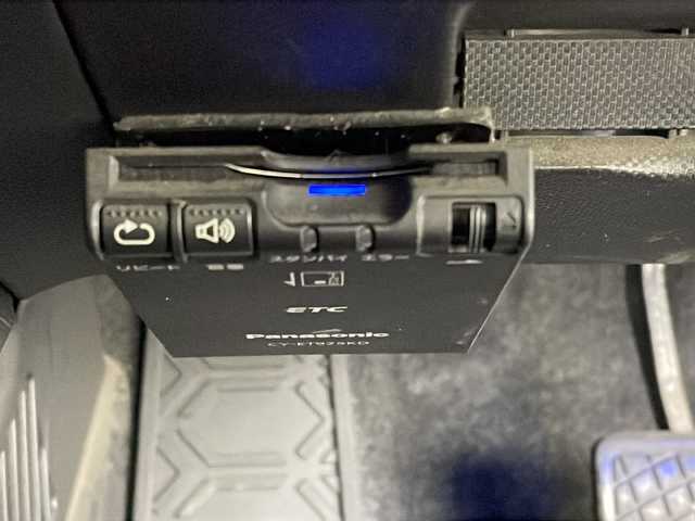 ダイハツ ロッキー G 秋田県 2020(令2)年 5.2万km シャイニングホワイトパール 4WD/社外SDナビ　/フルセグTV/AM/FM/CD/DVD/Bluetooth/バックカメラ　/スマートアシスト　/レーダークルーズコントロール　/レーンキープアシスト　/ブラインドスポットモニター/先行者発進告知/横滑り防止装置/アイドリングストップ/クリアランスソナー/寒冷地仕様　/ワイパーデアイサー　/前席シートヒーター　/ETC/前方ドライブレコーダー/LEDヘッドライト/シーケンシャルウィンカー/オートマチックハイビーム/純正ドアバイザー/純正アルミホイール