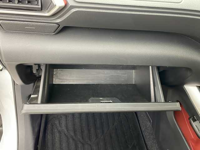 ダイハツ ロッキー G 秋田県 2020(令2)年 5.2万km シャイニングホワイトパール 4WD/社外SDナビ　/フルセグTV/AM/FM/CD/DVD/Bluetooth/バックカメラ　/スマートアシスト　/レーダークルーズコントロール　/レーンキープアシスト　/ブラインドスポットモニター/先行者発進告知/横滑り防止装置/アイドリングストップ/クリアランスソナー/寒冷地仕様　/ワイパーデアイサー　/前席シートヒーター　/ETC/前方ドライブレコーダー/LEDヘッドライト/シーケンシャルウィンカー/オートマチックハイビーム/純正ドアバイザー/純正アルミホイール