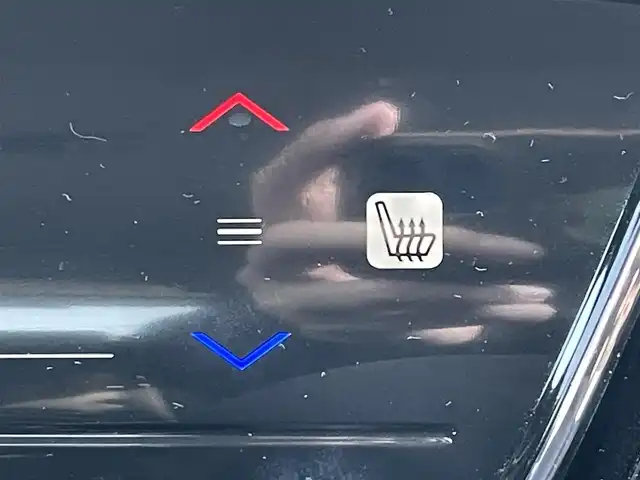 ホンダ ヴェゼル ハイブリッド Z 滋賀県 2015(平27)年 4万km プレミアムディープロッソパール 純正メモリナビ/・フルセグTV/FM/AM/SD/・CD/DVD/Bluetooth/バックカメラ/クルーズコントロール/シティブレーキアクティブシステム/・衝突回避・軽減ブレーキ/・誤発進抑制機能/オートブレーキホールド/純正ドライブレコーダー/ETC/ハーフレザーシート/前席シートヒーター/革巻きステアリング/パドルシフト/防眩インナーミラー/アイドリングストップ/純正LEDヘッドライト/オートライト/フォグランプ/電格ウィンカーミラー/ルーフレール/プッシュスタート/スマートキー×２/ドアバイザー/純正フロアマット