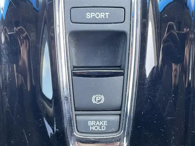 ホンダ ヴェゼル ハイブリッド Z 滋賀県 2015(平27)年 4万km プレミアムディープロッソパール 純正メモリナビ/・フルセグTV/FM/AM/SD/・CD/DVD/Bluetooth/バックカメラ/クルーズコントロール/シティブレーキアクティブシステム/・衝突回避・軽減ブレーキ/・誤発進抑制機能/オートブレーキホールド/純正ドライブレコーダー/ETC/ハーフレザーシート/前席シートヒーター/革巻きステアリング/パドルシフト/防眩インナーミラー/アイドリングストップ/純正LEDヘッドライト/オートライト/フォグランプ/電格ウィンカーミラー/ルーフレール/プッシュスタート/スマートキー×２/ドアバイザー/純正フロアマット