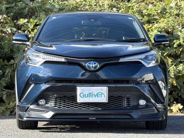 トヨタ Ｃ－ＨＲ G モード ネロ 大分県 2019(平31)年 7.1万km ブラッキッシュアゲハガラスフレーク TRDフルエアロ/トヨタセーフティセンス/ハーフレザーシート/純正メモリーナビ/バックカメラ/フルセグ /DVD/Bluetooth/シートヒーター/純正LEDヘッドライト/フォグランプ/オートライトコントロール/オートハイビームアシスト/シーケンシャルウインカー/アダプティブクルーズコントロール/レーンキープアシスト/スマートキー/エンジンプッシュスタート/ビルトインETC/純正18インチアルミ/前後クリアランスソナー