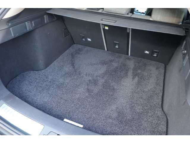 ランドローバー レンジローバーヴェラール HSE 380PS 大分県 2019(令1)年 5.3万km グレー アダプティブクルーズコントロール/ブラインドスポットモニター/ＭＥＲＩＤＩＡＮサウンド/純正ナビ/ＣａｒＰｌａｙ/Bluetooth/地デジ/３６０°カメラ/シートヒーター/エアシート/パワーシート/ＬＥＤヘッドライト/オートハイビーム/パドルシフト/純正２１インチＡＷ/ＥＴＣ