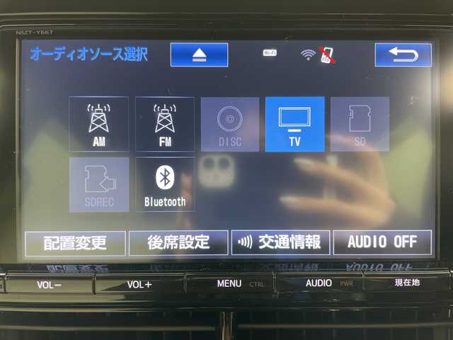 トヨタ エスティマ ハイブリッド アエラス スマート 道央・札幌 2017(平29)年 8.7万km ホワイトパールクリスタルシャイン ・4WD/・純正ナビ（NSZT-Y66T）/・CD&DVD&SD&BT&フルセグTV/・バックカメラ/・トヨタセーフティセンス/・クルーズコントロール/・純正フリップダウンモニター/・両側パワースライドドア/・レザーシート/・前席シートヒーター/・D席パワーシート/・TVキャンセラー/・ビルトインETC/・社外ドラレコ前方/・AC100V/1500W/・LEDヘッドライト/・オートライト/・オートマチックハイビーム/・スマートキー/・プッシュスタート/・保証書/・取扱説明書