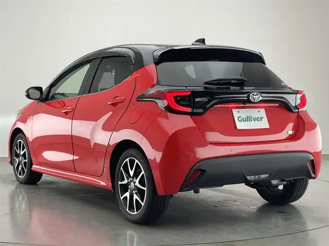 トヨタ ヤリス ハイブリッド Z 愛知県 2021(令3)年 2.5万km ブラック/コーラルクリスタルシャイン 純正８型ＤＡナビ　バックカメラ　シートヒーター　前後ドラレコ　ＥＴＣ２．０　ＨＵＤ　ＡＣ１００Ｖ　ＤＯＰ１６インチアルミ　セーフティセンス　衝突軽減　追従クルコン　コーナーセンサー　ＬＥＤライト　禁煙