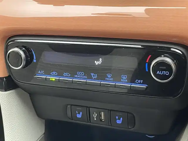 トヨタ ヤリス ハイブリッド Z 愛知県 2021(令3)年 2.5万km ブラック/コーラルクリスタルシャイン 純正８型ＤＡナビ　バックカメラ　シートヒーター　前後ドラレコ　ＥＴＣ２．０　ＨＵＤ　ＡＣ１００Ｖ　ＤＯＰ１６インチアルミ　セーフティセンス　衝突軽減　追従クルコン　コーナーセンサー　ＬＥＤライト　禁煙