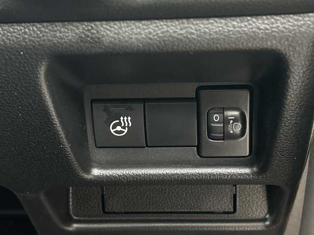 スズキ スペーシア カスタム HYBRID XS 長野県 2024(令6)年 0.4万km クールカーキPM 禁煙車/社外8インチナビ（CD/DVD/フルセグTV/Bluetooth）/セーフティサポート/・デュアルセンサーブレーキサポート/・誤発進抑制機能/・車線逸脱警報機能/・ふらつき警報機能/・先行車発進お知らせ機能/・ハイビームアシスト/・後退時ブレーキサポート/・後方誤発進抑制機能/・リアパーキングセンサー/・アダプティブクルーズコントロール/・標識認識機能/・ヘッドアップディスプレイ/バックカメラ/両側パワースライドドア/前席シートヒーター/ハーフレザーシート/ステアリングヒーター/革巻きステアリング/ステアリングスイッチ/LEDヘッドライト/フォグランプ/オートライト/電動パーキングブレーキ/ブレーキホールド/アイドリングストップ/スマートキー/Pスタート/電動格納ミラー/純正15インチAW/純正フロアマット