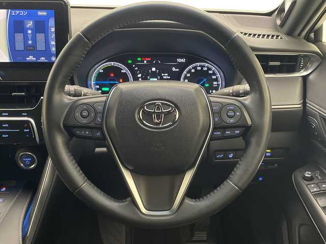 トヨタ ハリアー ハイブリッド Z レザーパッケージ 宮崎県 2021(令3)年 4万km ホワイトパールクリスタルシャイン モデリスタエアロ/純正ナビ・Bluetooth・FM/AM/パノラマミックビューモニター　/デジタルインナーミラー　/パワーバックドア　/ブラックレザーシート/Ｄ／Ｎ席シートヒーター・シートエアー/Ｄ／Ｎ席パワーシート　/ハンドルヒーター　/クルーズコントロール/オートライト/オートハイビーム/ビルトイン2.0ETC/エマージェンシーボタン/スマートキー/横滑り防止機能/ハンドルリモコン