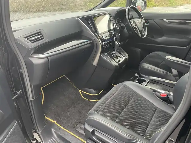 トヨタ ヴェルファイア 2.5Z Aエディデョン ゴールデンアイズ 富山県 2017(平29)年 12.6万km ブラック ４WD/ワンオーナー/ALPINE11インチナビ/フルセグＴＶ/Bluetooth/ＤＶＤ再生/ALPINEフリップダウンモニター/両側パワースライドドア/クルーズコントロール/スマートキー（スペアキー有）/ハーフレザーシート/パワーバックドア/LEDオートライト/フォグライト