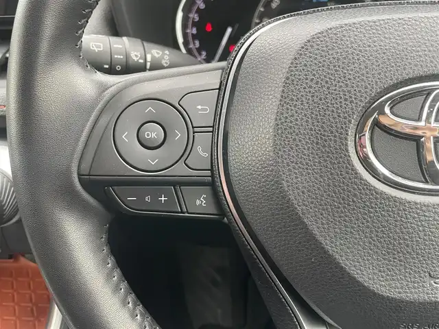 トヨタ ＲＡＶ４ アドベンチャー 島根県 2021(令3)年 6.8万km アティチュードブラックマイカ 4WD/純正ディスプレイオーディオ　/(フルセグTV/Ｂｌｕｅｔｏｏｔｈ接続)/前方ドライブレコーダー　/ＥＴＣ　/バックカメラ　/レーダークルーズコントロール　/ブラインドスポットモニター/前後コーナーセンサー/レーンアシスト/プリクラッシュセーフティ/レザーシート(黒)　/運転席パワーシート　/オートハイビーム／ライト　/純正LEDヘッドライト　/純正１９インチアルミホイール/純正フロアマット/スペアキー1本