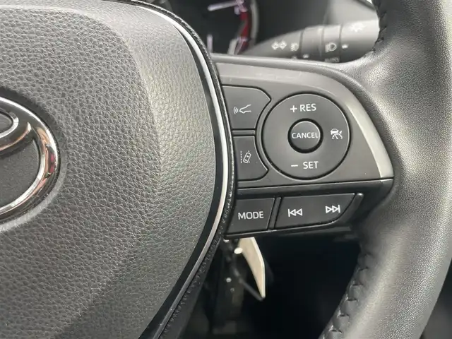 トヨタ ＲＡＶ４ アドベンチャー 島根県 2021(令3)年 6.8万km アティチュードブラックマイカ 4WD/純正ディスプレイオーディオ　/(フルセグTV/Ｂｌｕｅｔｏｏｔｈ接続)/前方ドライブレコーダー　/ＥＴＣ　/バックカメラ　/レーダークルーズコントロール　/ブラインドスポットモニター/前後コーナーセンサー/レーンアシスト/プリクラッシュセーフティ/レザーシート(黒)　/運転席パワーシート　/オートハイビーム／ライト　/純正LEDヘッドライト　/純正１９インチアルミホイール/純正フロアマット/スペアキー1本