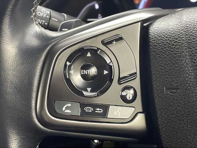 ホンダ シビック ハッチバック 茨城県 2021(令3)年 2.3万km プラチナホワイトパール 純正ナビ/・Bluetooth接続/・バックカメラ/・フルセグテレビ/ETC/ドライブレコーダー/LEDヘッドライト/パワーシート/パドルシフト/フロントフォグ/アイドリングストップ/クルーズコントロール/オートライト/ABS/横滑り防止装置/レーンアシストキープ/盗難防止装置/カーテンエアバッグ