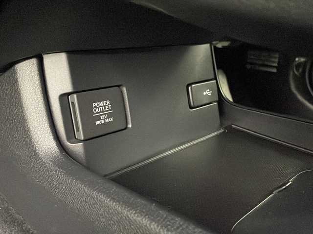 ホンダ シビック ハッチバック 茨城県 2021(令3)年 2.3万km プラチナホワイトパール 純正ナビ/・Bluetooth接続/・バックカメラ/・フルセグテレビ/ETC/ドライブレコーダー/LEDヘッドライト/パワーシート/パドルシフト/フロントフォグ/アイドリングストップ/クルーズコントロール/オートライト/ABS/横滑り防止装置/レーンアシストキープ/盗難防止装置/カーテンエアバッグ