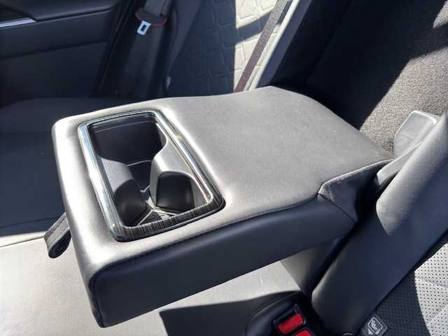 トヨタ ＲＡＶ４ HV アドベンチャー オフロードPKGⅡ 大分県 2023(令5)年 1.7万km スーパーホワイトⅡ ４WD/純正ディスプレイオーディオ/BluetoothAudio/ステアリングスイッチ/バックカメラ/純正18インチアルミホイール/ブラインドスポットモニター/オートマチックハイビーム/前後ドライブレコーダー/パワーバックドア/AAC/ヒートシーター/エアシート/純正AW18インチ/横滑り防止機能/盗難防止機能/オートライト/LEDヘッドライト/ブレーキホールド/電動格納ミラー/車線逸脱警報/フォグランプ