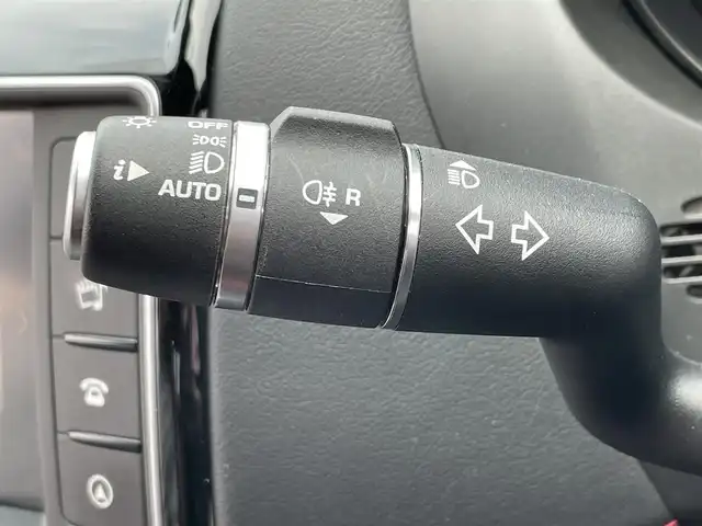 ジャガー ＸＥ XE S 愛知県 2016(平28)年 3.7万km 赤 メーカーナビ/サンルーフ/MERIDIANプレミアムサウンド/レッドキャリパー/パワーシート/ハーフレザーシート/バックカメラ/純正２０インチアルミホイール/カーボンサイドミラー/ETC/コーナーセンサー/ダイヤル式シフト