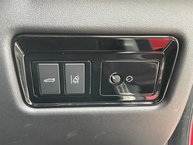 ジャガー ＸＥ XE S 愛知県 2016(平28)年 3.7万km 赤 メーカーナビ/サンルーフ/MERIDIANプレミアムサウンド/レッドキャリパー/パワーシート/ハーフレザーシート/バックカメラ/純正２０インチアルミホイール/カーボンサイドミラー/ETC/コーナーセンサー/ダイヤル式シフト