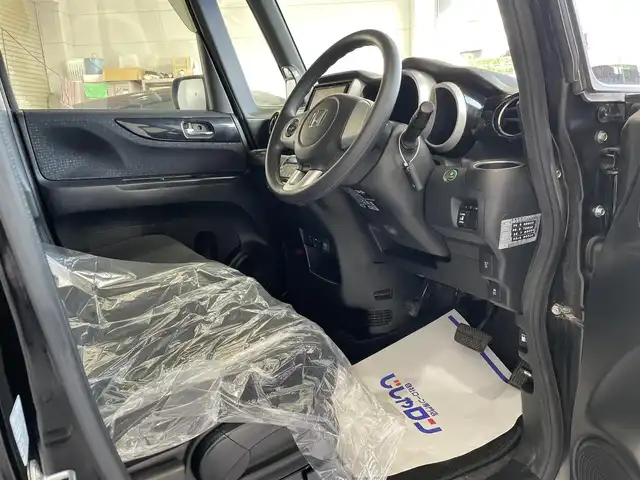 ホンダ Ｎ ＢＯＸ カスタム G Lパッケージ 沖縄県 2016(平28)年 6.9万km スマートブラック (株)IDOMが運営する【じしゃロンコザ店】の自社ローン専用車両になりますこちらは現金またはオートローンご利用時の価格です。自社ローンご希望の方は別途その旨お申付け下さい/純正ナビ　/フルセグＴＶ　/ＥＴＣ　/ＤＶＤ再生　/片側パワースライドドア　/プッシュスタート　/スマートキー　/オートライト　/純正アルミホイール　/純正フロアマット