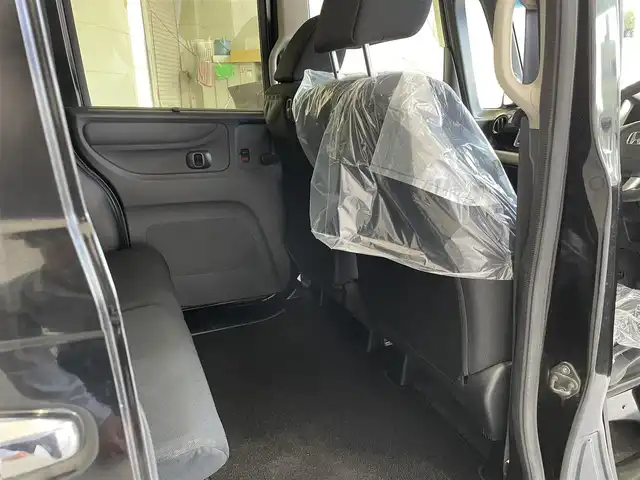 ホンダ Ｎ ＢＯＸ カスタム G Lパッケージ 沖縄県 2016(平28)年 6.9万km スマートブラック (株)IDOMが運営する【じしゃロンコザ店】の自社ローン専用車両になりますこちらは現金またはオートローンご利用時の価格です。自社ローンご希望の方は別途その旨お申付け下さい/純正ナビ　/フルセグＴＶ　/ＥＴＣ　/ＤＶＤ再生　/片側パワースライドドア　/プッシュスタート　/スマートキー　/オートライト　/純正アルミホイール　/純正フロアマット