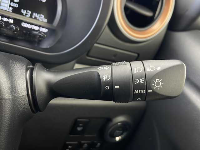 トヨタ パッソ モーダ 秋田県 2019(令1)年 4.4万km ダークエメラルドマイカ 4WD/寒冷地仕様/シートヒーター（D席）/フロントワイパーデアイサー /社外メモリナビ（DVD/BT/フルセグTV）/バックカメラ/前後ドライブレコーダー/エンジンスターター/スマートアシストIII/クリアランスソナー/オートハイビーム/アイドリングストップ/横滑り防止装置/ステアリングリモコン/LEDヘッドランプ/フォグランプ/保証書