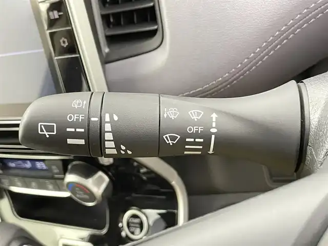 日産 セレナ ハイウェイスター V 千葉県 2021(令3)年 2.3万km ダークメタルグレー 純正10インチメモリーナビ/・フルセグTV/・Bluetoothオーディオ接続/社外フリップダウンモニター/両側パワースライドドア/デジタルインナーミラー/トランクイージークローザー/ビルトインETC/スマートキー/エマージェンシーブレーキ/踏み間違い防止 /車線逸脱警報/ビルトインETC