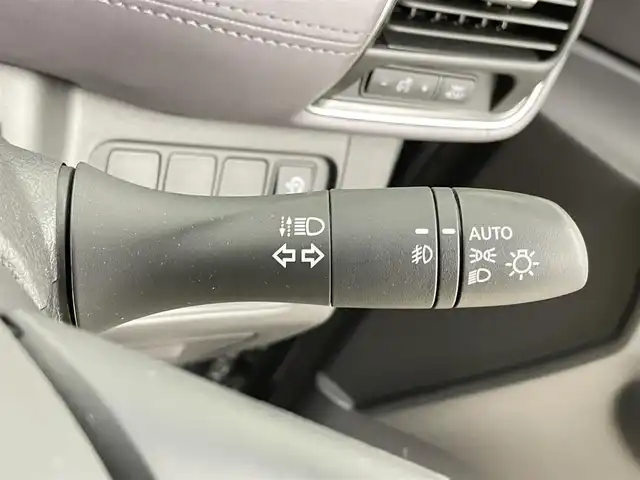 日産 セレナ ハイウェイスター V 千葉県 2021(令3)年 2.3万km ダークメタルグレー 純正10インチメモリーナビ/・フルセグTV/・Bluetoothオーディオ接続/社外フリップダウンモニター/両側パワースライドドア/デジタルインナーミラー/トランクイージークローザー/ビルトインETC/スマートキー/エマージェンシーブレーキ/踏み間違い防止 /車線逸脱警報/ビルトインETC