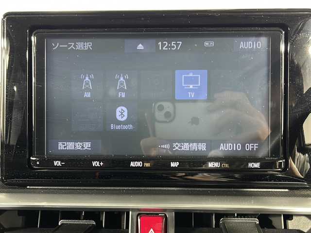 トヨタ ライズ Z 沖縄県 2022(令4)年 2.8万km スムースグレーマイカメタリック 禁煙車　/県外仕入れ　/純正９インチナビ（NSZT-Y68T）/→【ＣＤ／ＤＶＤ／フルセグＴＶ／ＢＴ】　/バックカメラ　/前後ドライブレコーダー/ビルトインＥＴＣ/ブレーキホールド/【スマートアシスト】/衝突回避支援ブレーキ/車線逸脱警報/誤発進抑制/ADV（アダプティブドライビングビーム）/前後コーナーセンサー/アダプティブクルーズコントール（全車速９/BSM（ブラインドスポットモニター）/前席シートヒーター/純正フロアマット/純正ドアバイザー/純正リアフォグ
